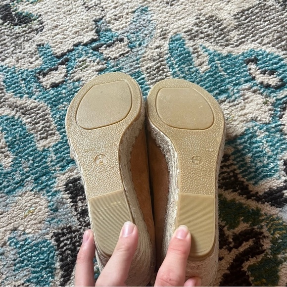 Like new Vince leather suede coastal designer wedge heels - Picture 6 of 8